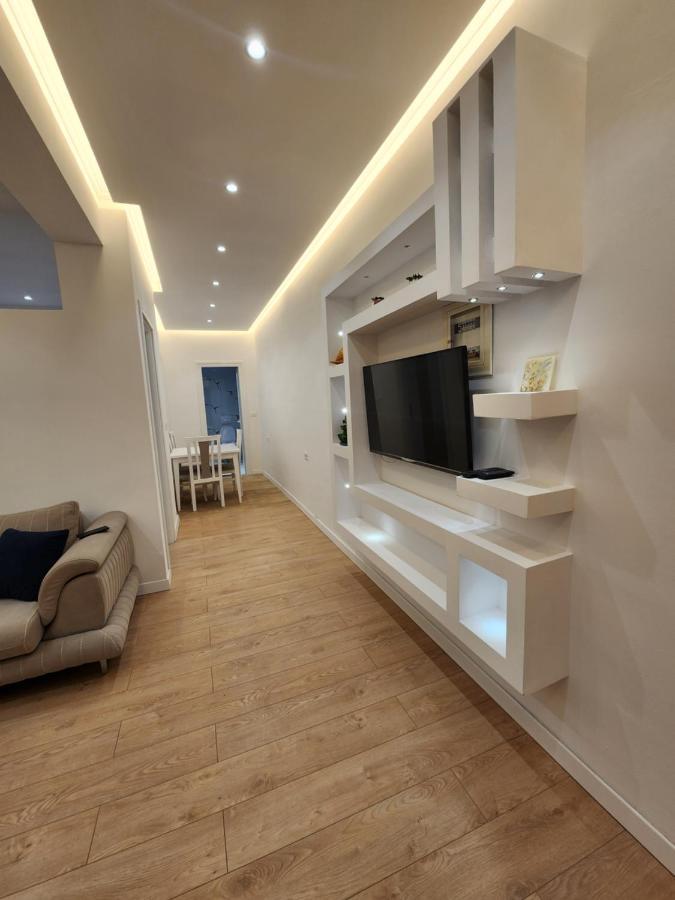 Dian'S Apartments Ksamil Exterior photo